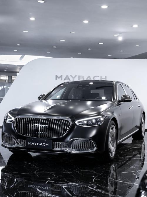 重庆85岚图汽车的售后服务让用户无忧出行，迈巴赫未来的豪华车趋势